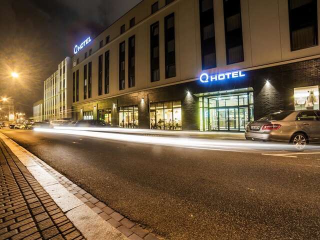 Отель Q Hotel Plus Katowice Катовице-35
